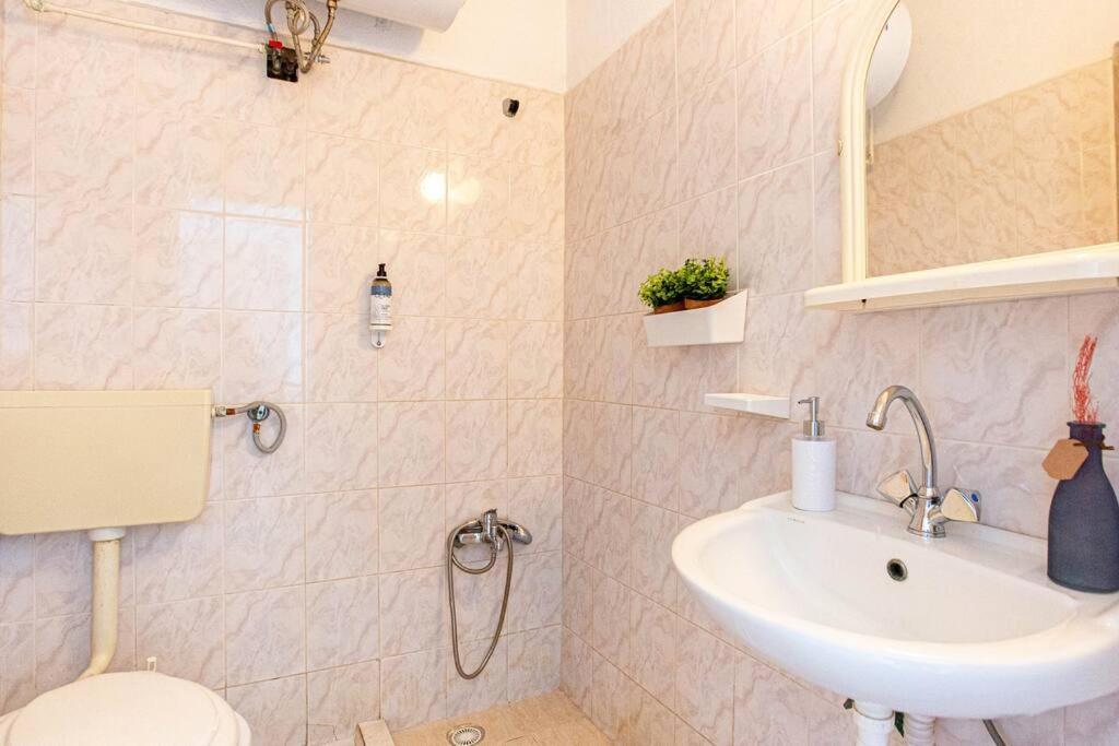 Apartmán Blue Maraci 2 - Sea View, Kitchen, Beach Access Himarë Exteriér fotografie